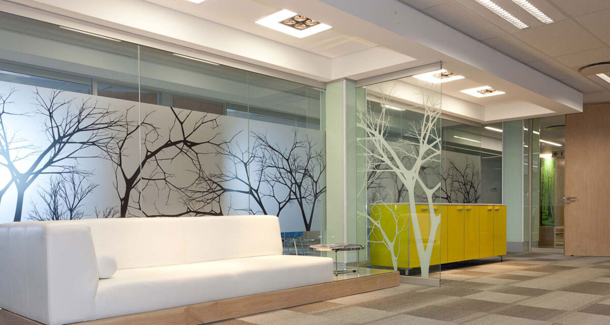 glass-uv-print-in-uae