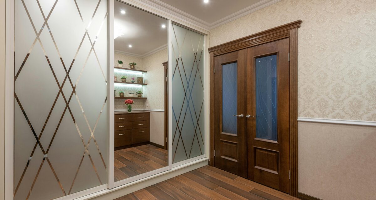 Satin Glass vs Frosted Glass